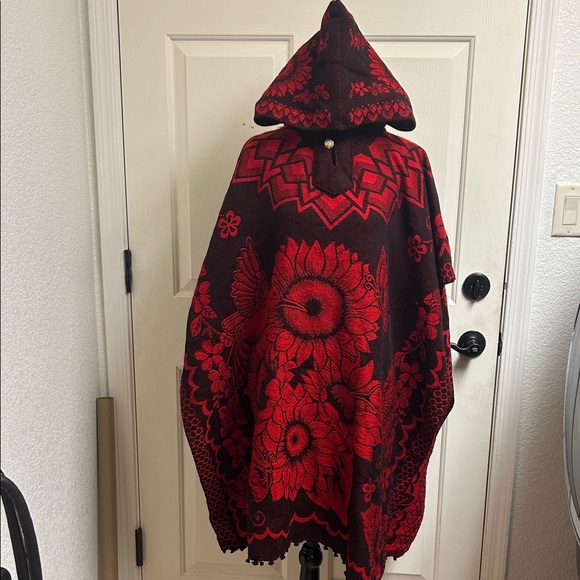 Sweaters - Poncho, Red and Black, Floral Hooded Hummingbird, Butterfly, Flower design, EUC